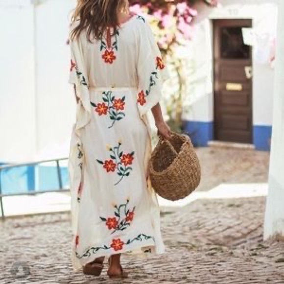 Spell Sayulita Embroidered Kaftan - Picture 3 of 9